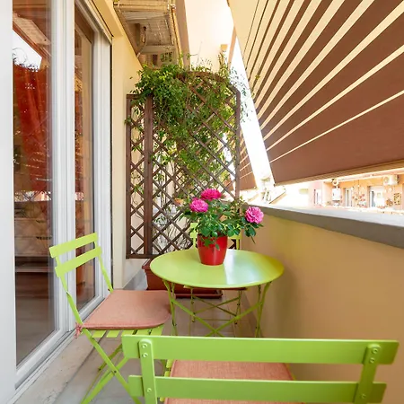 Bed & Breakfast La Maison De Jo 4*